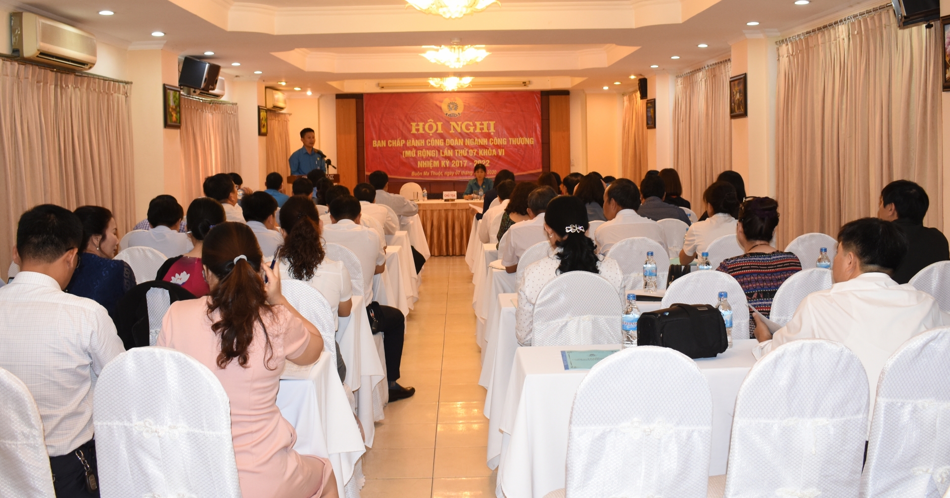 Trên 524 đề tài, giải pháp, sáng kiến trong phong trào thi đua yêu nước tren 524 de tai giai phap sang kien trong phong trao thi dua yeu nuoc