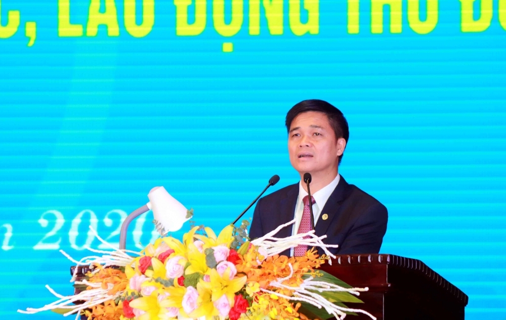 Hà Nội: Tôn vinh các tập thể, cá nhân điển hình tiên tiến trong lao động, sáng tạo ha noi ton vinh cac tap the ca nhan dien hinh tien tien trong lao dong sang tao