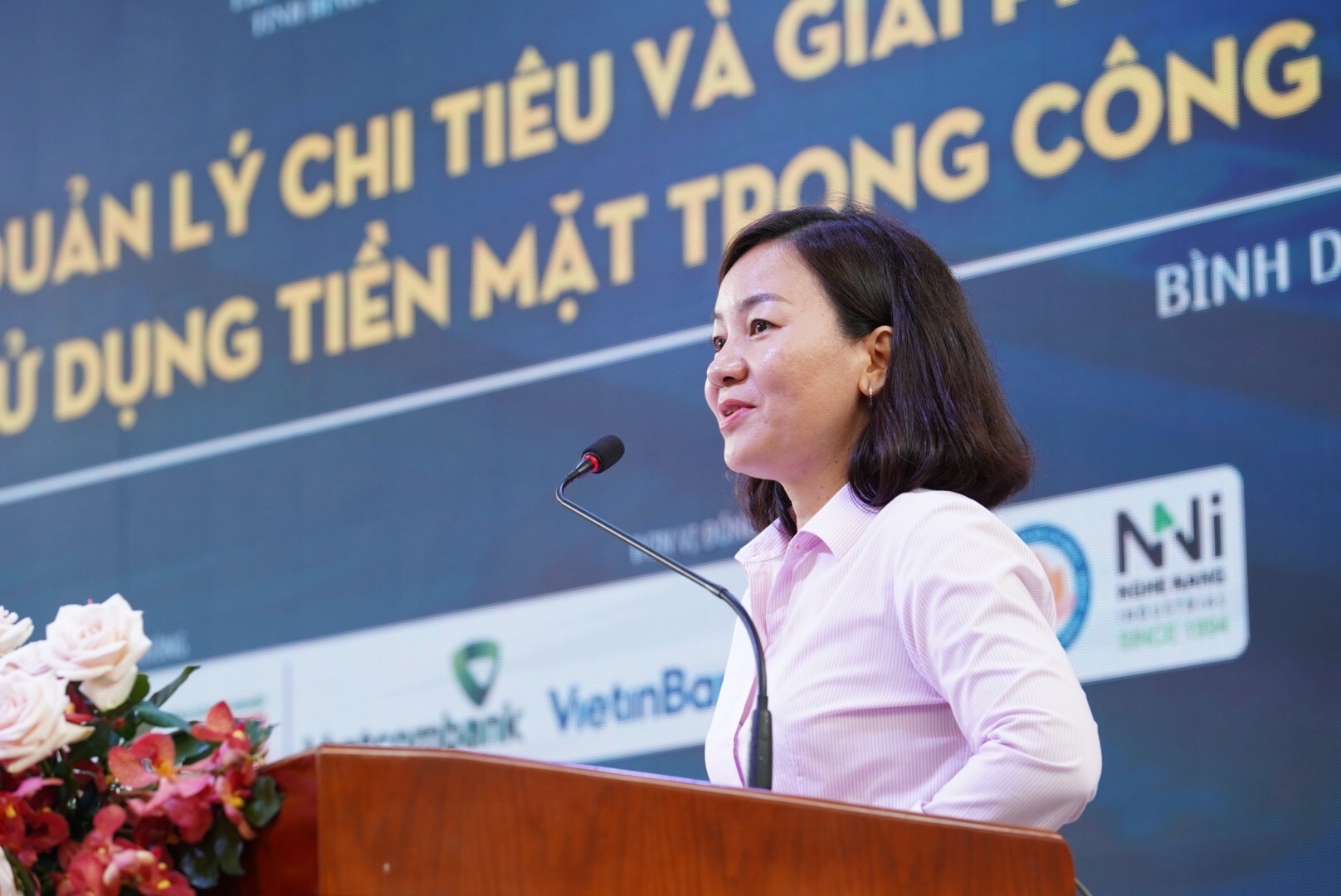 Trực tiếp: "Tọa đàm quản lý chi tiêu và giải pháp hạn chế sử dụng tiền mặt trong CN" truc tiep to a da m quan ly chi tieu va giai phap han che su dung tien mat trong cn