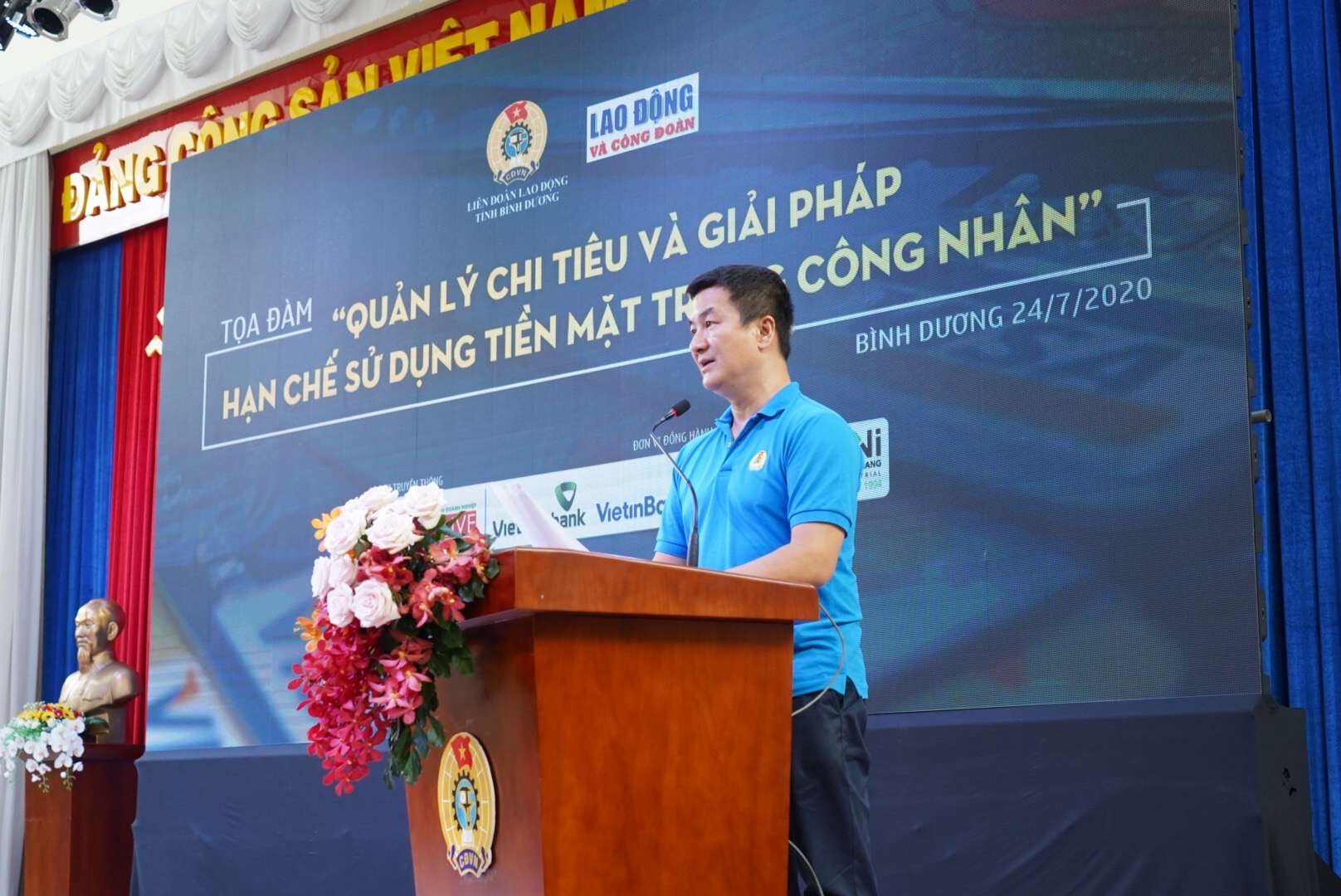 Trực tiếp: "Tọa đàm quản lý chi tiêu và giải pháp hạn chế sử dụng tiền mặt trong CN" truc tiep to a da m quan ly chi tieu va giai phap han che su dung tien mat trong cn