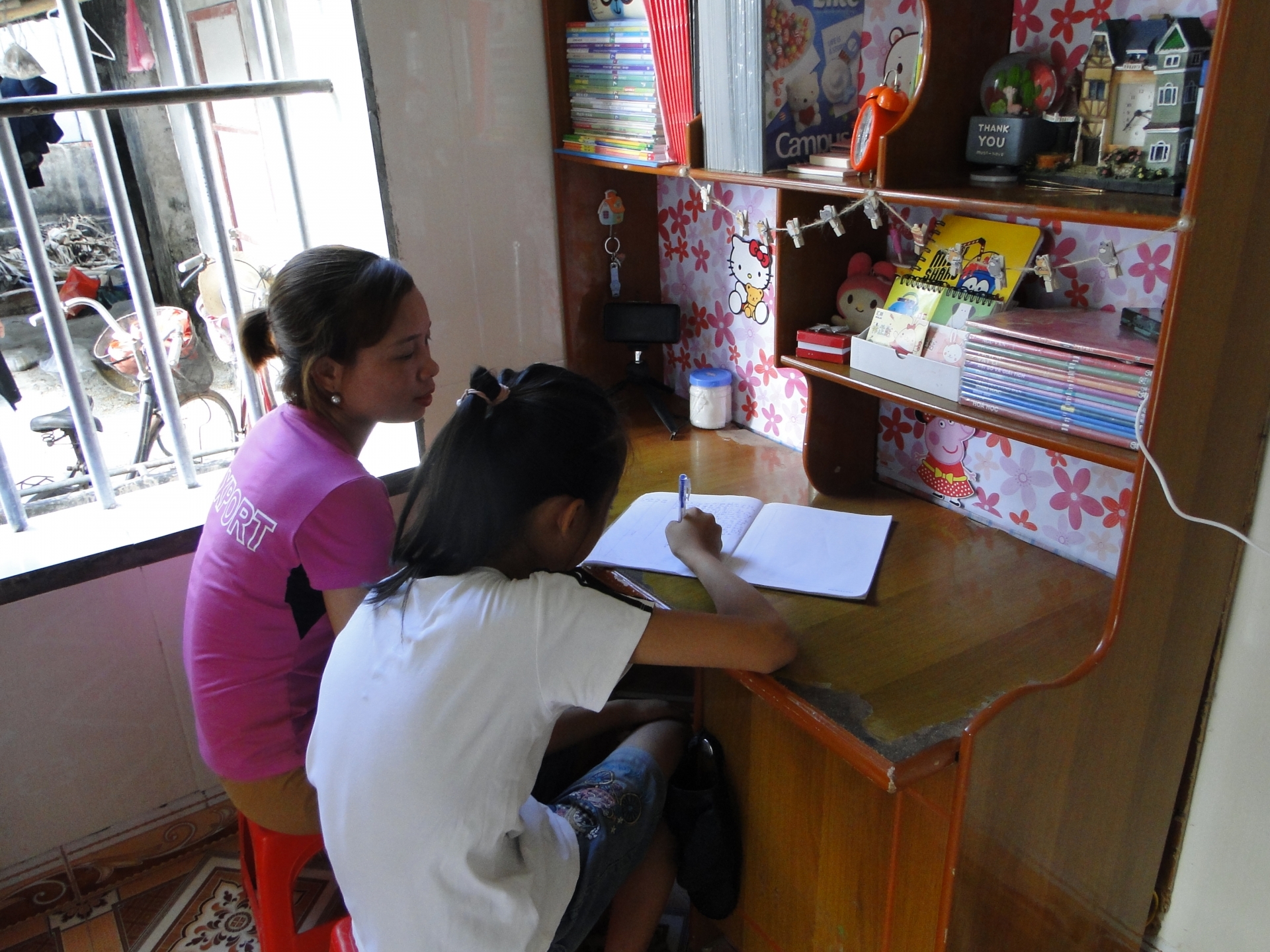 Liên đoàn Lao động huyện Vũ Thư trao hỗ trợ xây nhà mái ấm cho đoàn viên công đoàn lien doan lao dong huyen vu thu trao ho tro xay nha mai am cho doan vien cong doan