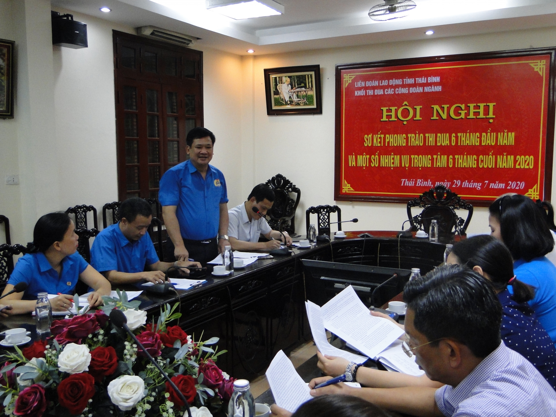 Khối thi đua các công đoàn ngành Thái Bình làm tốt nhiệm vụ trên các mặt hoạt động khoi thi dua cac cong doan nganh thai binh lam tot nhiem vu tren cac mat hoat dong