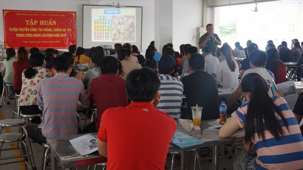 Liên đoàn Lao động tỉnh Bến Tre: Công nhân lao động nói không với ma túy lien doan lao dong tinh be n tre cong nhan lao dong noi khong voi ma tuy