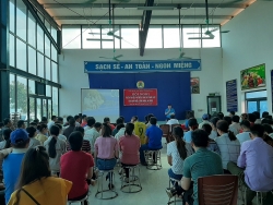 soi noi hoat dong tuyen truyen pho bien giao duc phap luat trong cong nhan lao dong