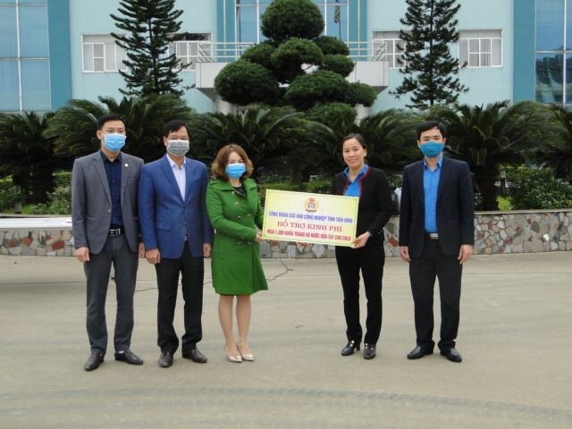 LĐLĐ Thái Bình: Cùng đồng hành để vượt dịch bệnh 2838 img 2370 1