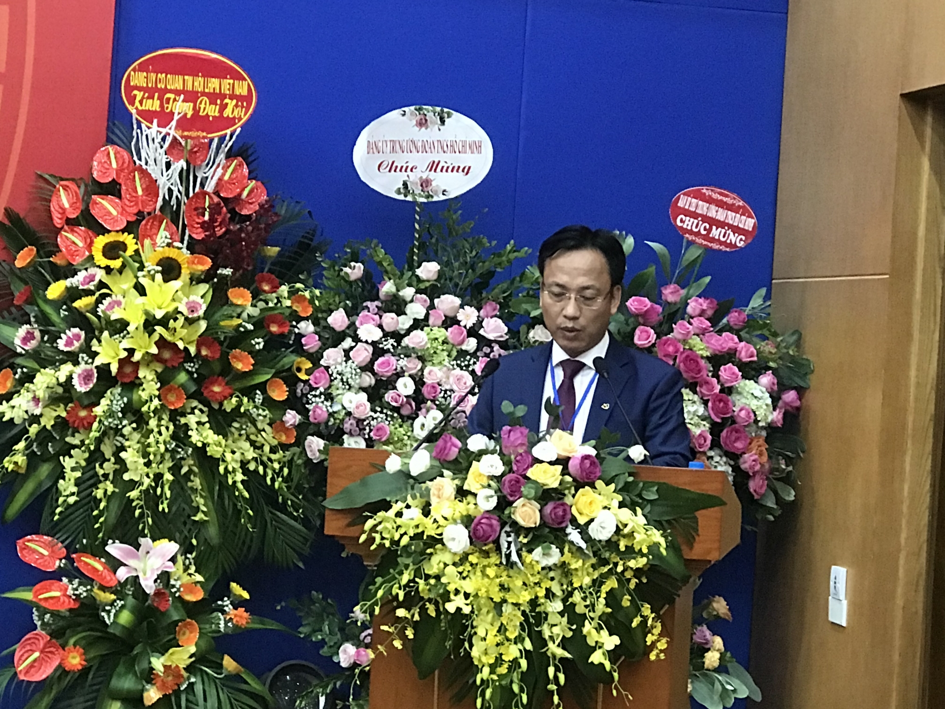 undefined 2329 img 2870