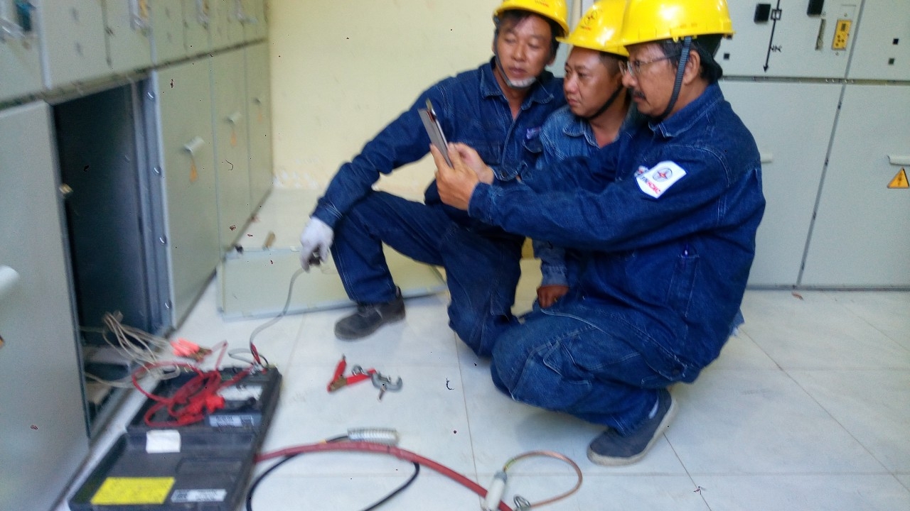 Người công nhân có nhiều sáng kiến, sáng tạo của ngành Điện nguoi cong nhan co nhieu sang kien sang tao cua nganh dien