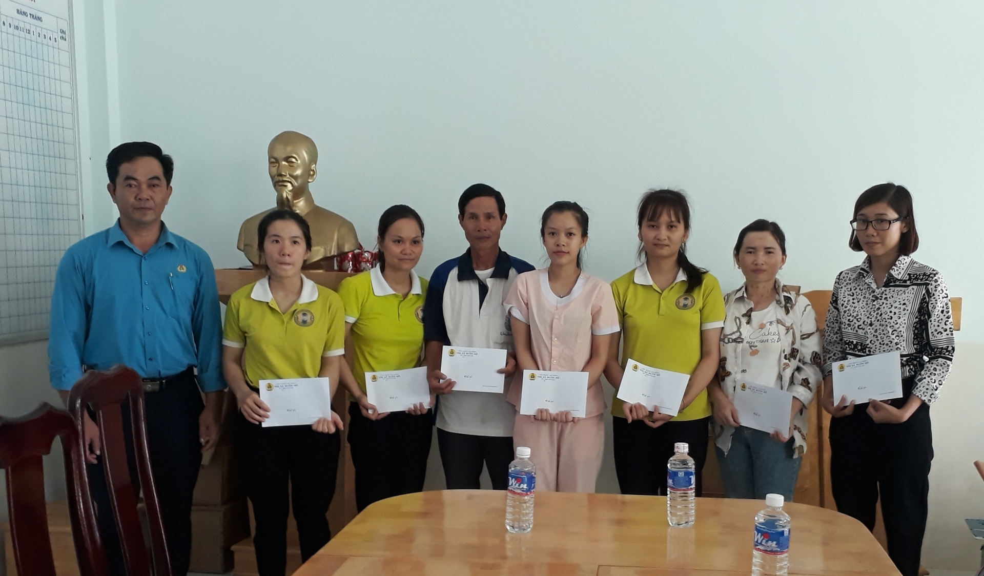 Đồng hành cùng đoàn viên, người lao động vượt qua đại dịch Covid-19 Đồng hành cùng đoàn viên, người lao động vượt qua đại dịch Covid 19