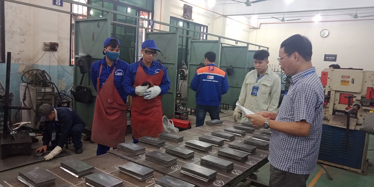 250 cong nhan lao dong tham gia hoi thi tho gioi thanh pho ha noi nam 2019