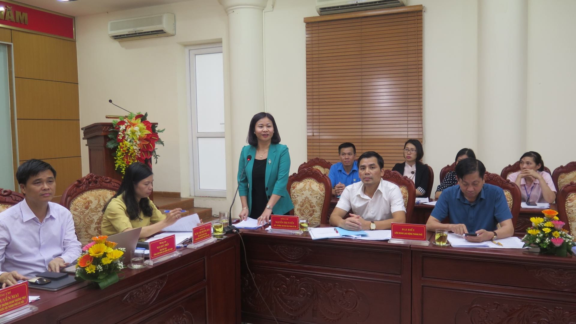 Hà Nội: Đề xuất tăng ngày nghỉ lễ, giảm giờ làm việc ha noi de xuat tang ngay nghi le giam gio lam viec