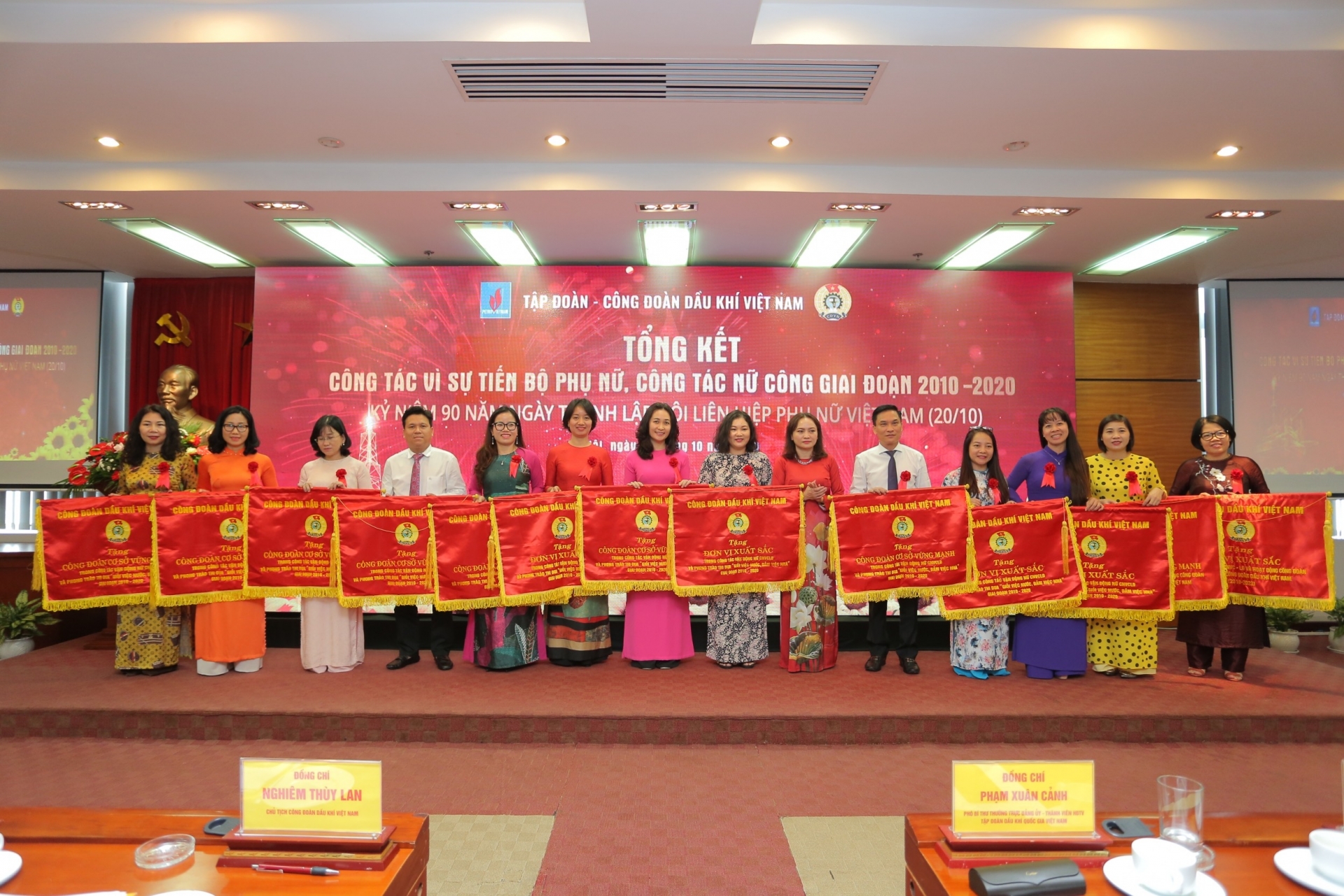 Tăng tỷ lệ lao động nữ là lãnh đạo quản lý trong ngành Dầu khí