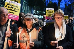 Họ  đã  không  có  cơ  hội  để  bước  ra  và  trở  về