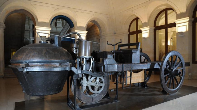 tong quan ve chiec oto lich su ra doi va phat trien