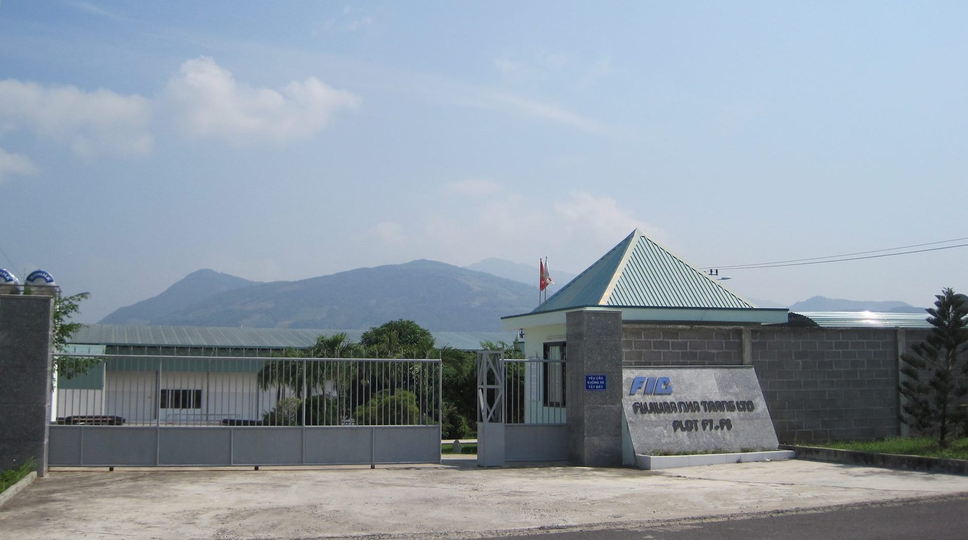 Giúp nhiều cặp đôi công nhân lao động nên duyên vợ chồng