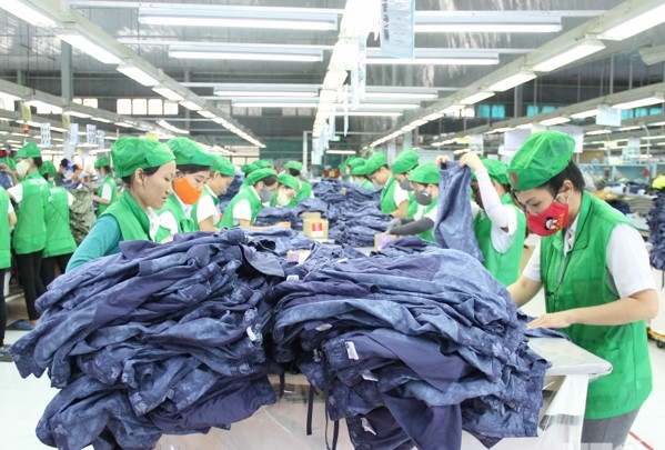 Đảm bảo môi trường làm việc an toàn cho công nhân lao động