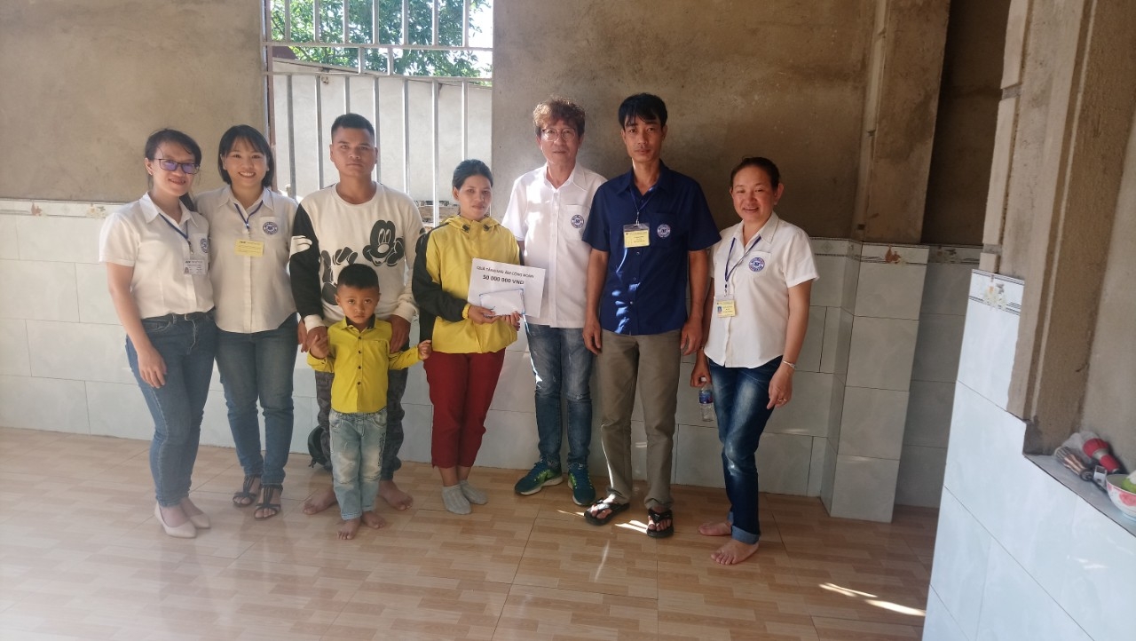 Người cán bộ công đoàn trẻ năng động, sáng tạo Người cán bộ công đoàn trẻ năng động, sáng tạo