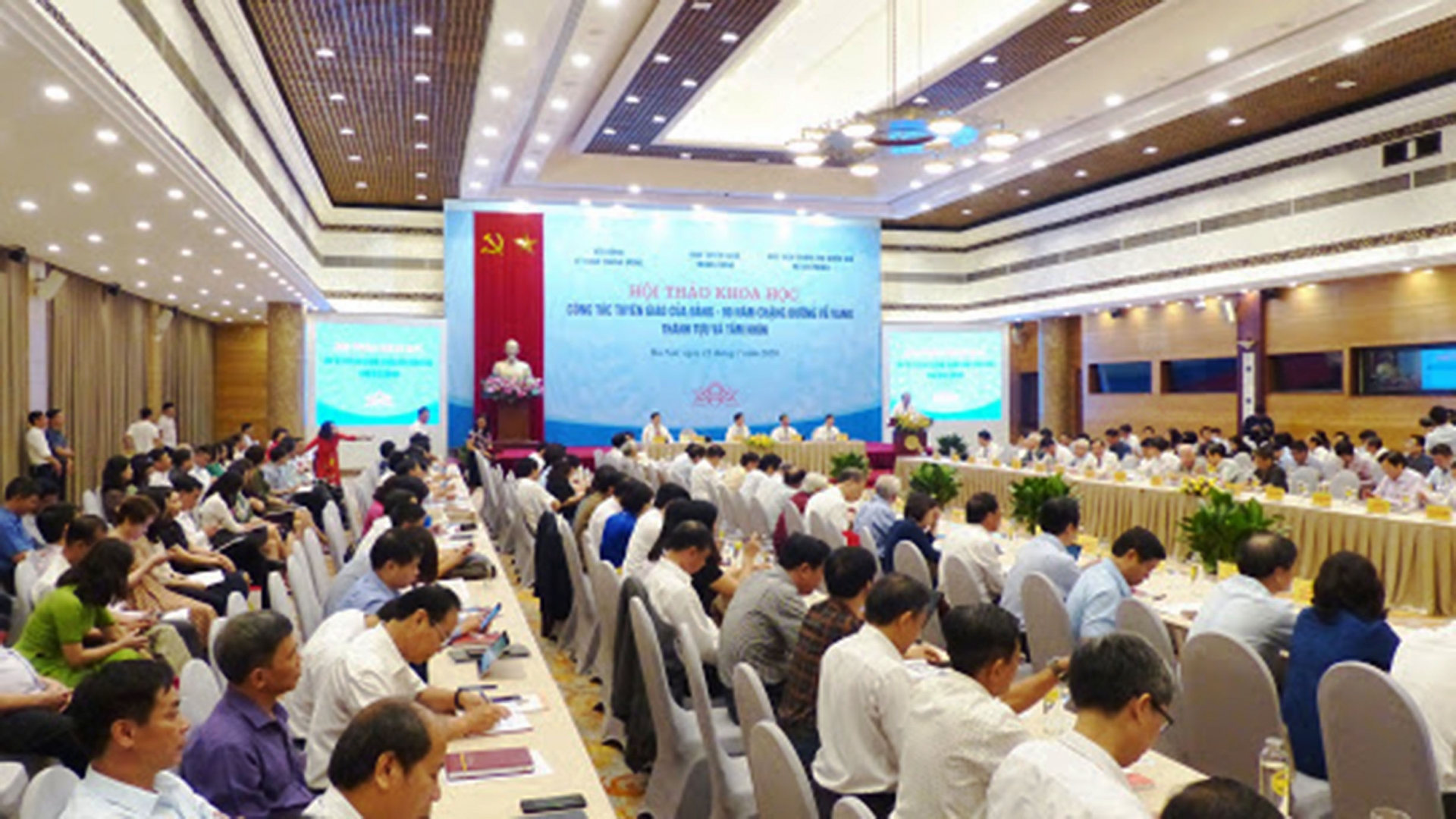 Đổi mới công tác tuyên truyền đáp ứng yêu cầu bảo vệ nền tảng tư tưởng của Đảng Đổi mới công tác tuyên truyền đáp ứng yêu cầu bảo vệ nền tảng tư tưởng của Đảng