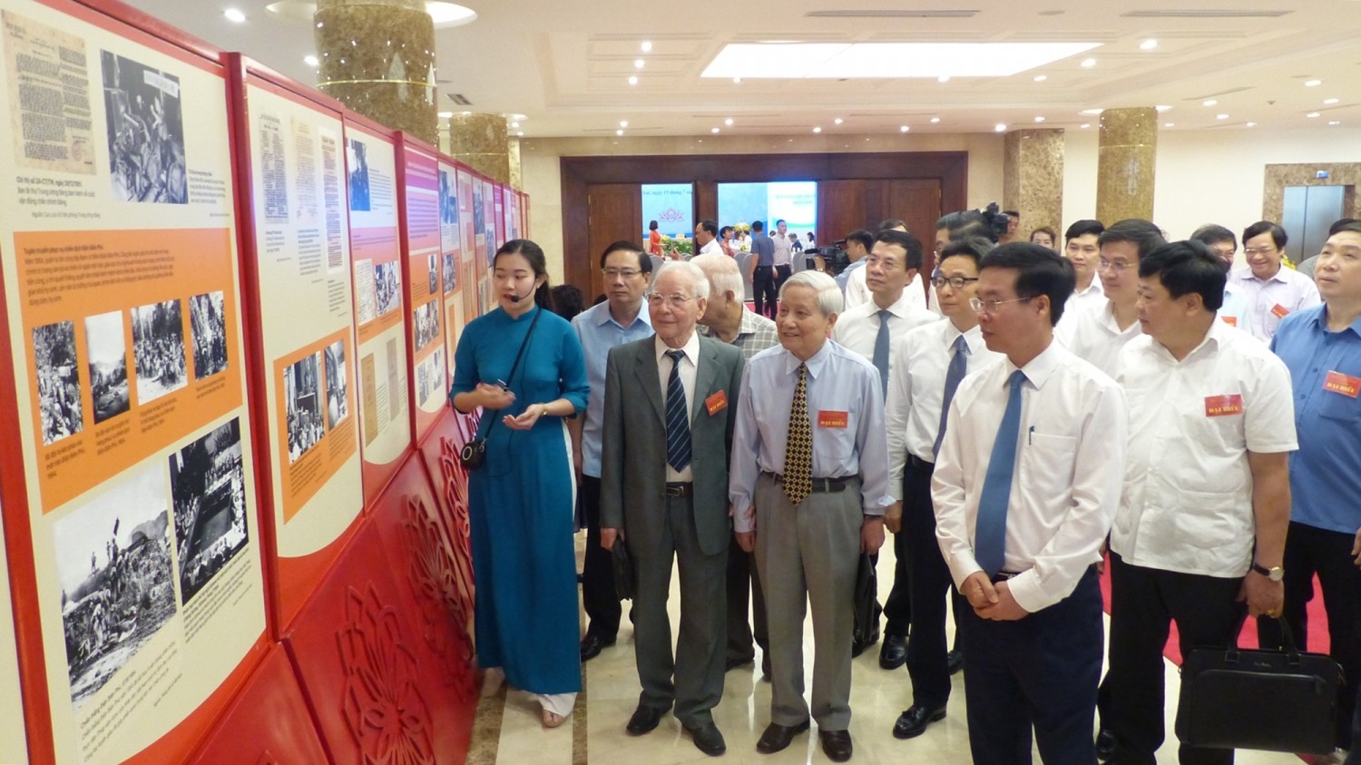 Đổi mới công tác tuyên truyền đáp ứng yêu cầu bảo vệ nền tảng tư tưởng của Đảng Đổi mới công tác tuyên truyền đáp ứng yêu cầu bảo vệ nền tảng tư tưởng của Đảng