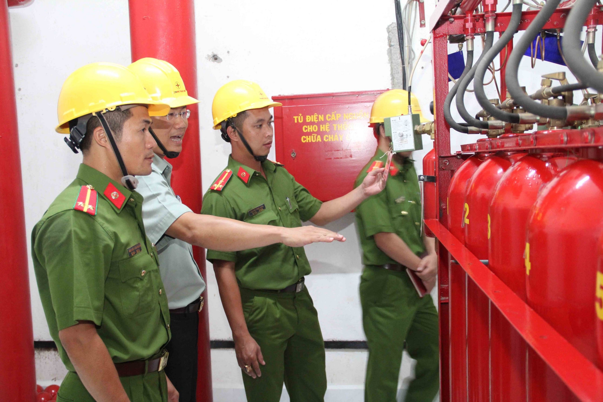 Phòng chống cháy nổ trong sản xuất và một số kiến nghị Phòng chống cháy nổ trong sản xuất và một số kiến nghị