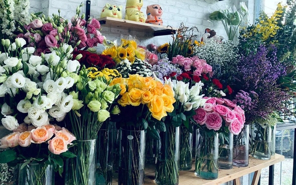 Tràn ngập khuyến mãi "giành" khách mua sắm dịp 20/10 tran ngap khuyen mai gianh khach mua sam dip 2010