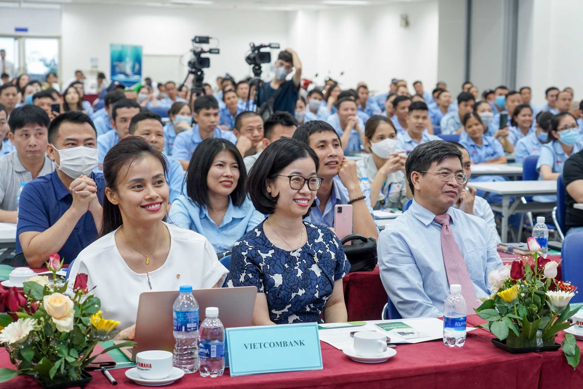 Vietcombank Đông Anh đồng hành cùng công nhân hướng tới chi tiêu không dùng tiền mặt Vietcombank Đông Anh đồng hành cùng công nhân hướng tới chi tiêu không dùng tiền mặt