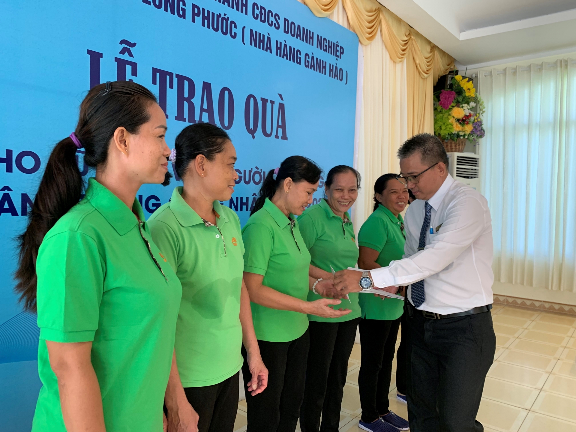 Đại diện người lao động khởi kiện doanh nghiệp nợ lương, bảo hiểm Đại diện người lao động khởi kiện doanh nghiệp nợ lương, bảo hiểm