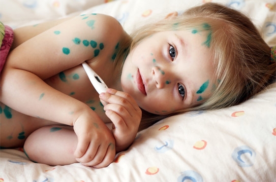 Phòng tránh các bệnh thường gặp thời điểm giao mùa thu đông cho trẻ phong tranh cac benh thuong gap thoi diem giao mua thu dong cho tre