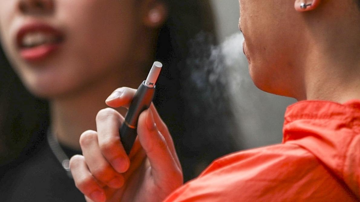 ngo ngang nhung tac dung cua thuoc la dien tu