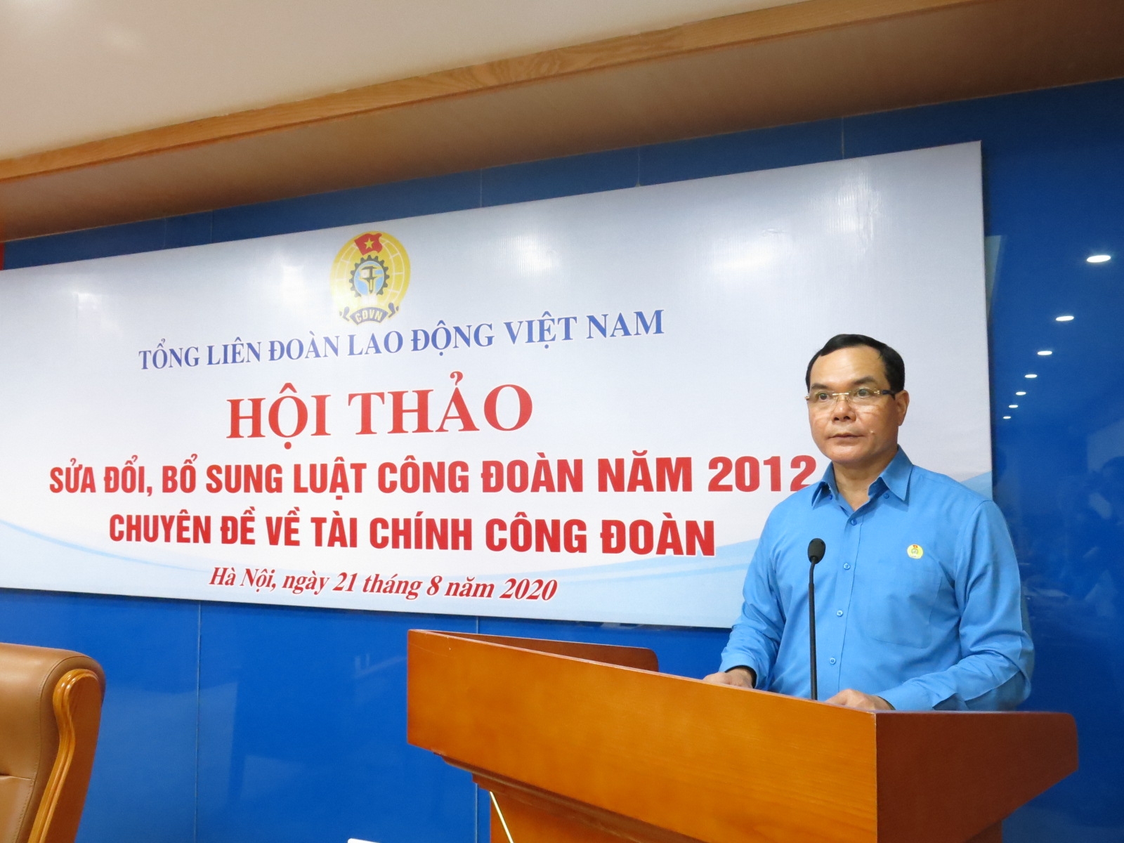 Bàn về tài chính công đoàn Bàn về tài chính công đoàn