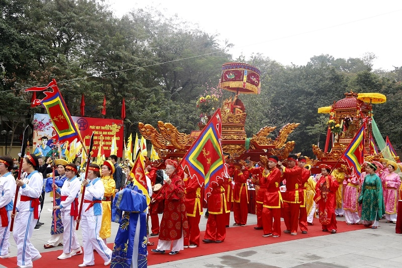 canh loc den chua dau xuan