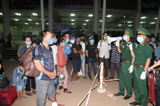 Chế độ mới nhất cho bệnh nhân nhiễm và nghi nhiễm Covid-19 bị cách ly y tế che do moi nhat cho benh nhan nhiem va nghi nhiem dich covid 19 bi cach ly y te