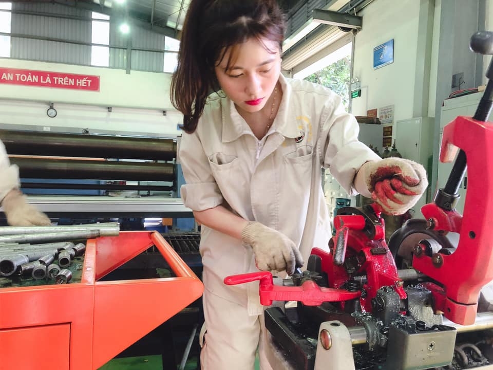 "Người phụ nữ đẹp nhất khi không thuộc về ai", có phải thế không?