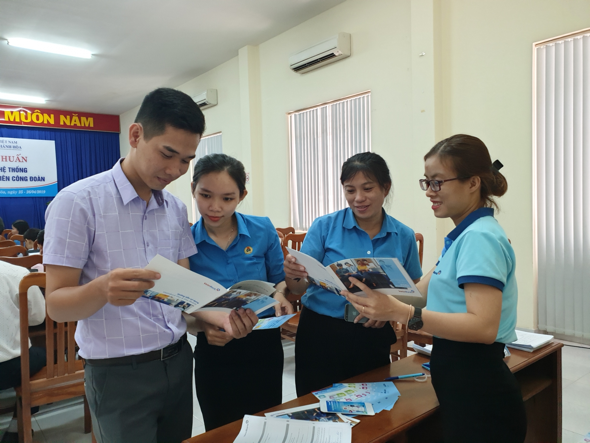 Gần 30.000 đoàn viên công đoàn Khánh Hòa hưởng lợi từ chương trình phúc lợi đoàn viên gan 30000 doan vien cong doan khanh hoa huong loi tu chuong trinh phuc loi doan vien