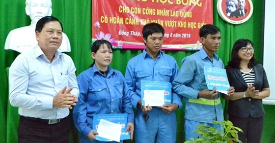 Công đoàn Đồng Tháp: Mỗi hoạt động đều hướng tới người lao động cong doan dong thap moi hoat dong deu huong toi nguoi lao dong