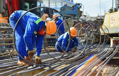 Đâu là ý nghĩa cuộc sống người công nhân? Đâu là ý nghĩa cuộc sống người công nhân?