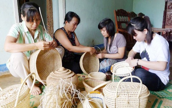 Mạnh mẽ lên, đừng ngã lòng bạn nhé!