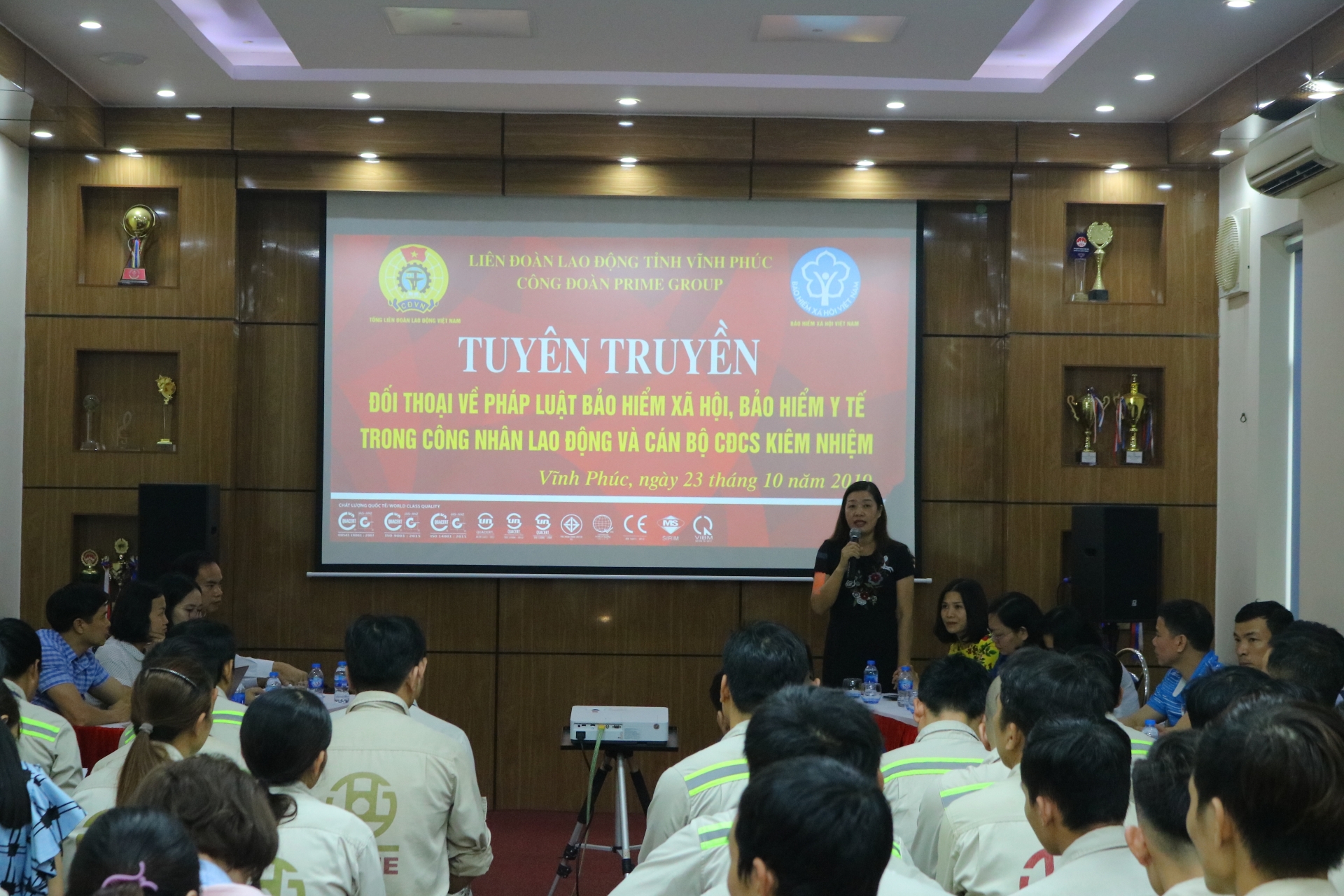 tuyen truyen doi thoai phap luat voi cong nhan cong ty co phan prime vinh phuc