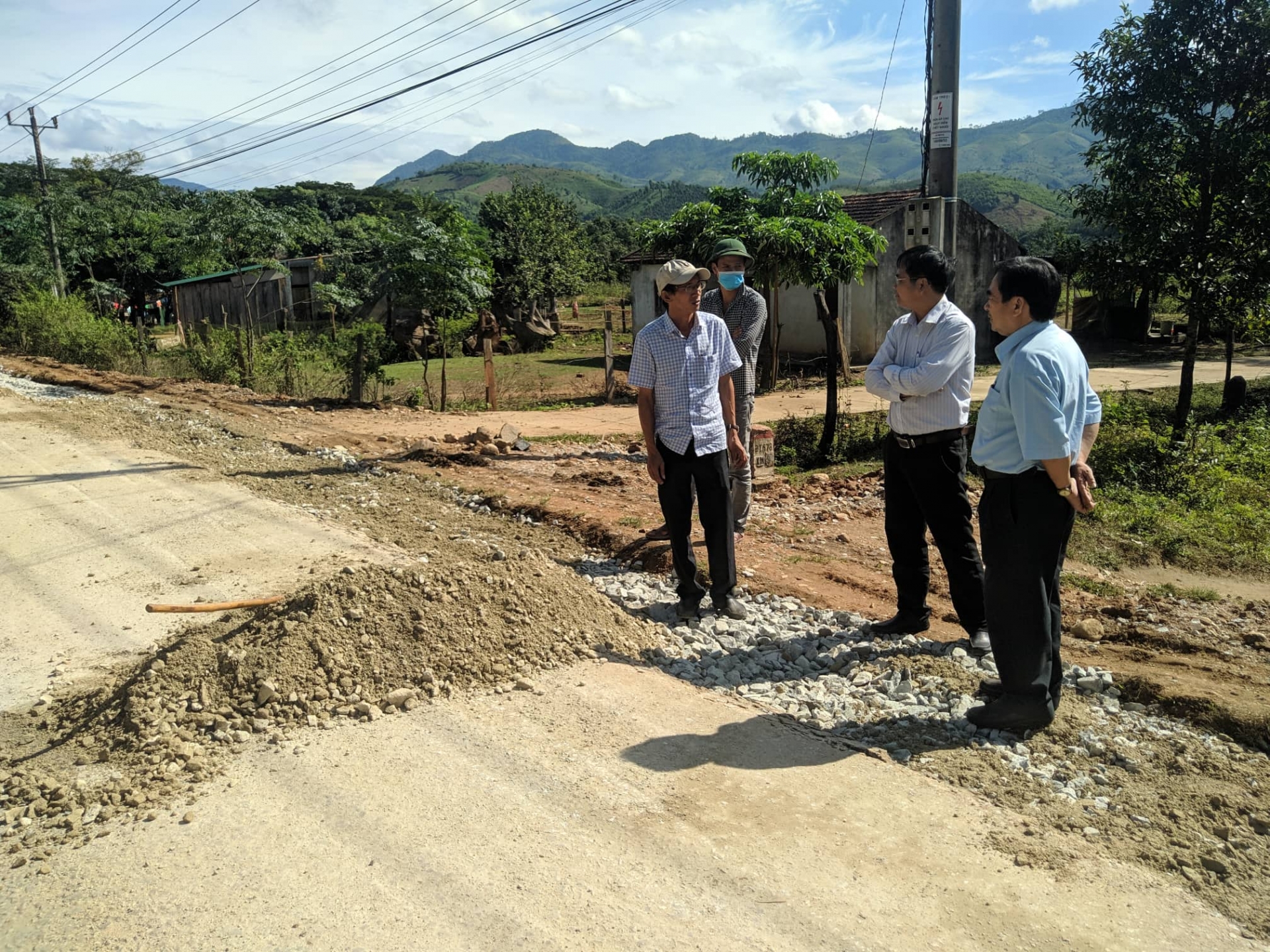 Kon Tum khẩn cấp ứng phó với bão số 6 khan cap ung pho voi bao so 6