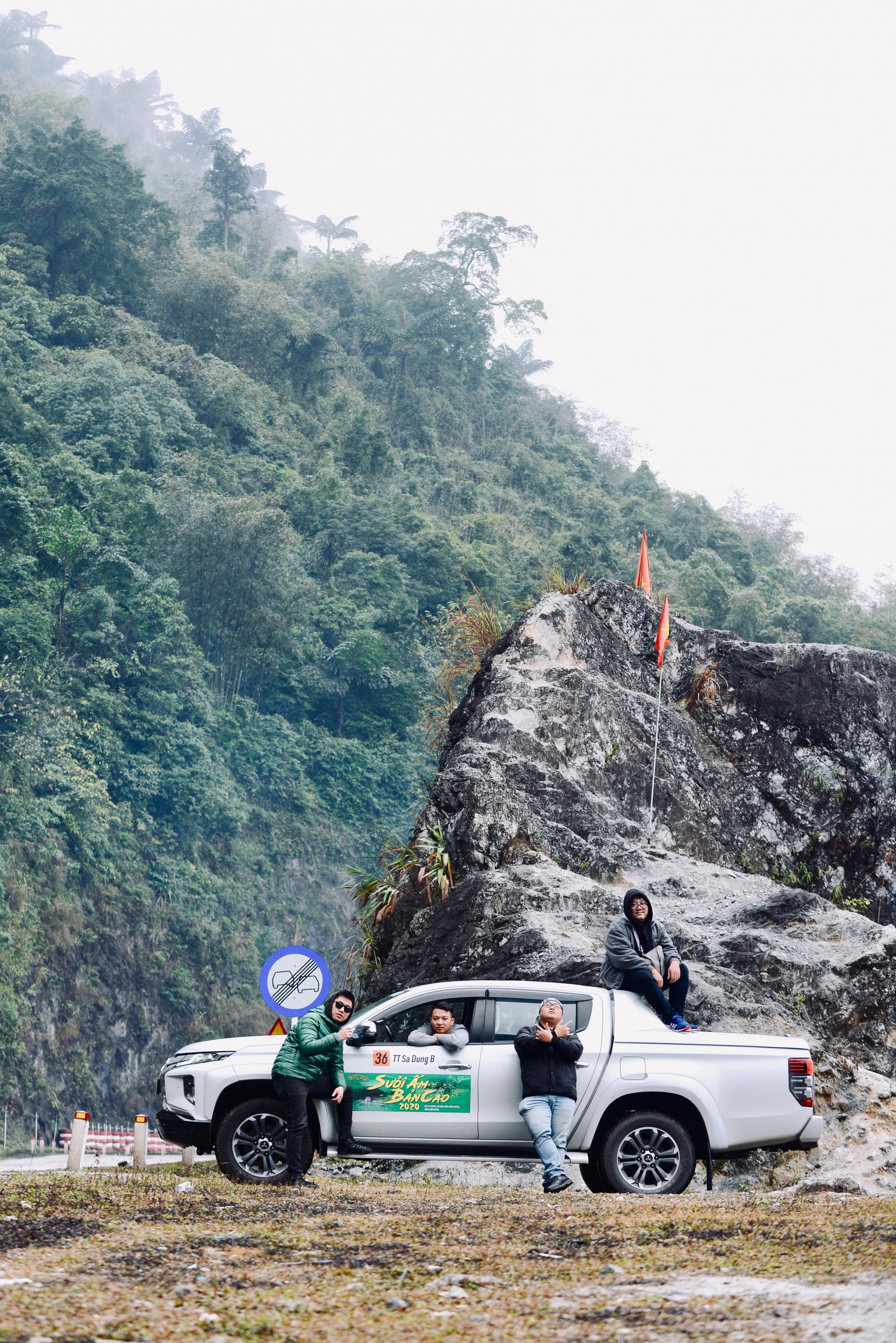 Đoàn xe Sưởi ấm bản cao 2020 đã khởi hành