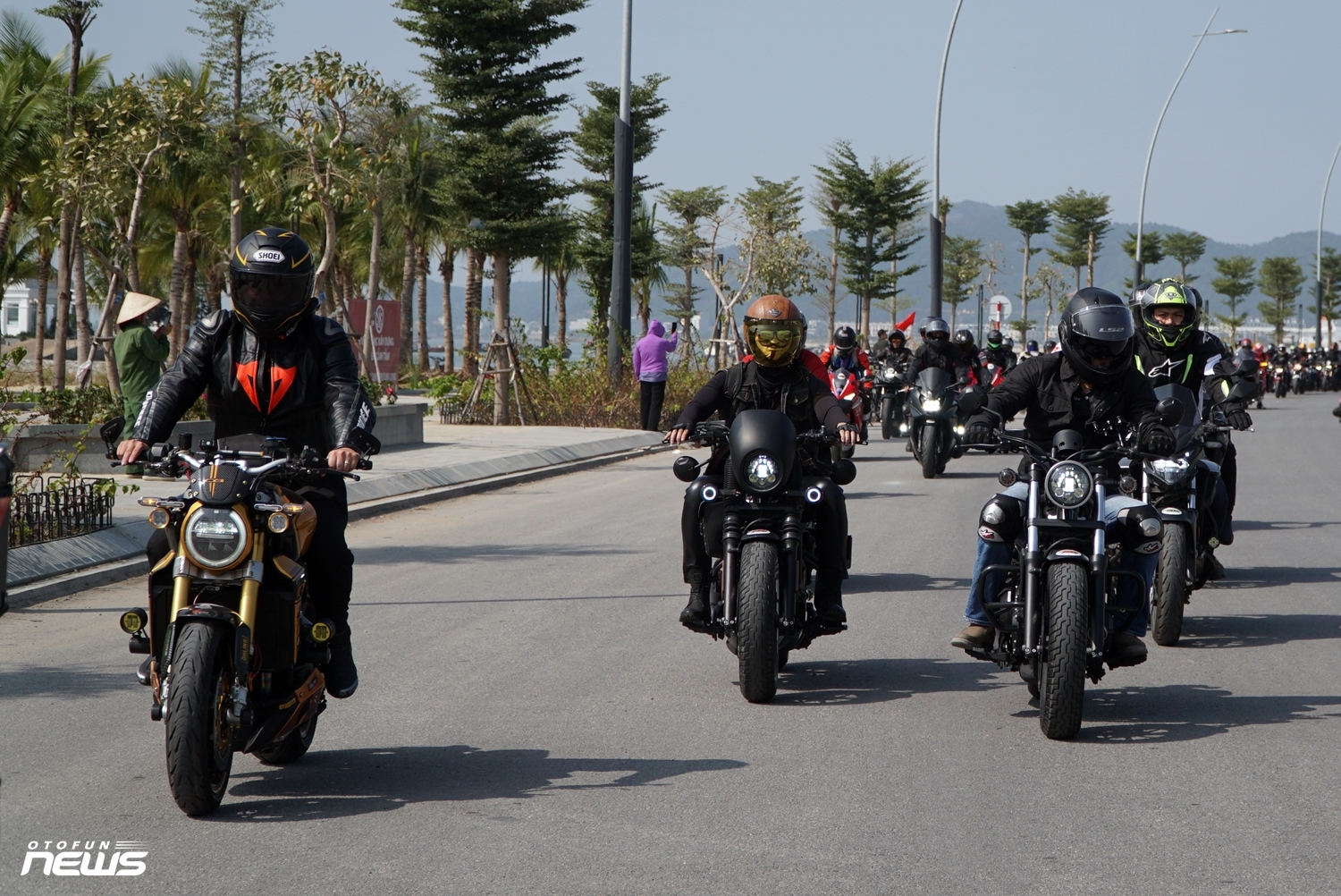 Honda Biker Day 2020 – Hàng trăm mô tô phân khối lớn “khuấy đảo” phố biển