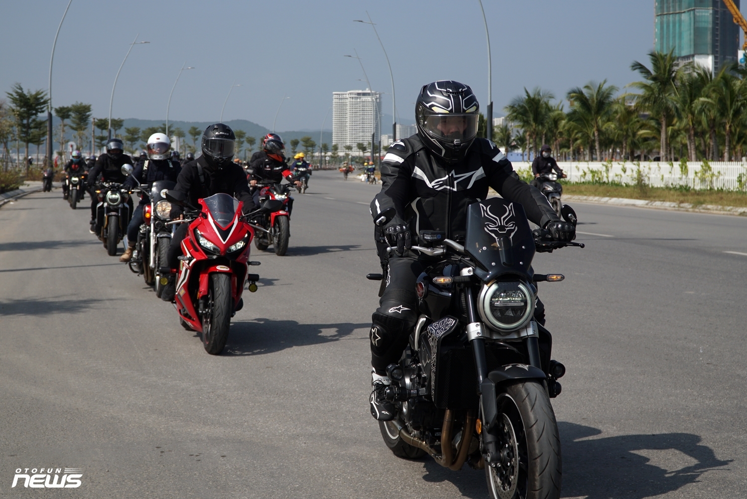 Honda Biker Day 2020 – Hàng trăm mô tô phân khối lớn “khuấy đảo” phố biển