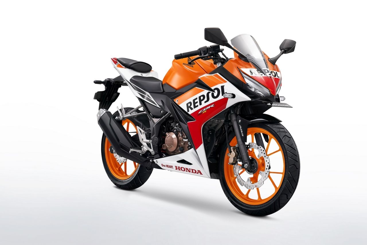 Honda CBR150R 2020 ra mắt tại Thái Lan, chờ ngày về Việt Nam Honda CBR150R 2020 ra mắt tại Thái Lan, chờ ngày về Việt Nam