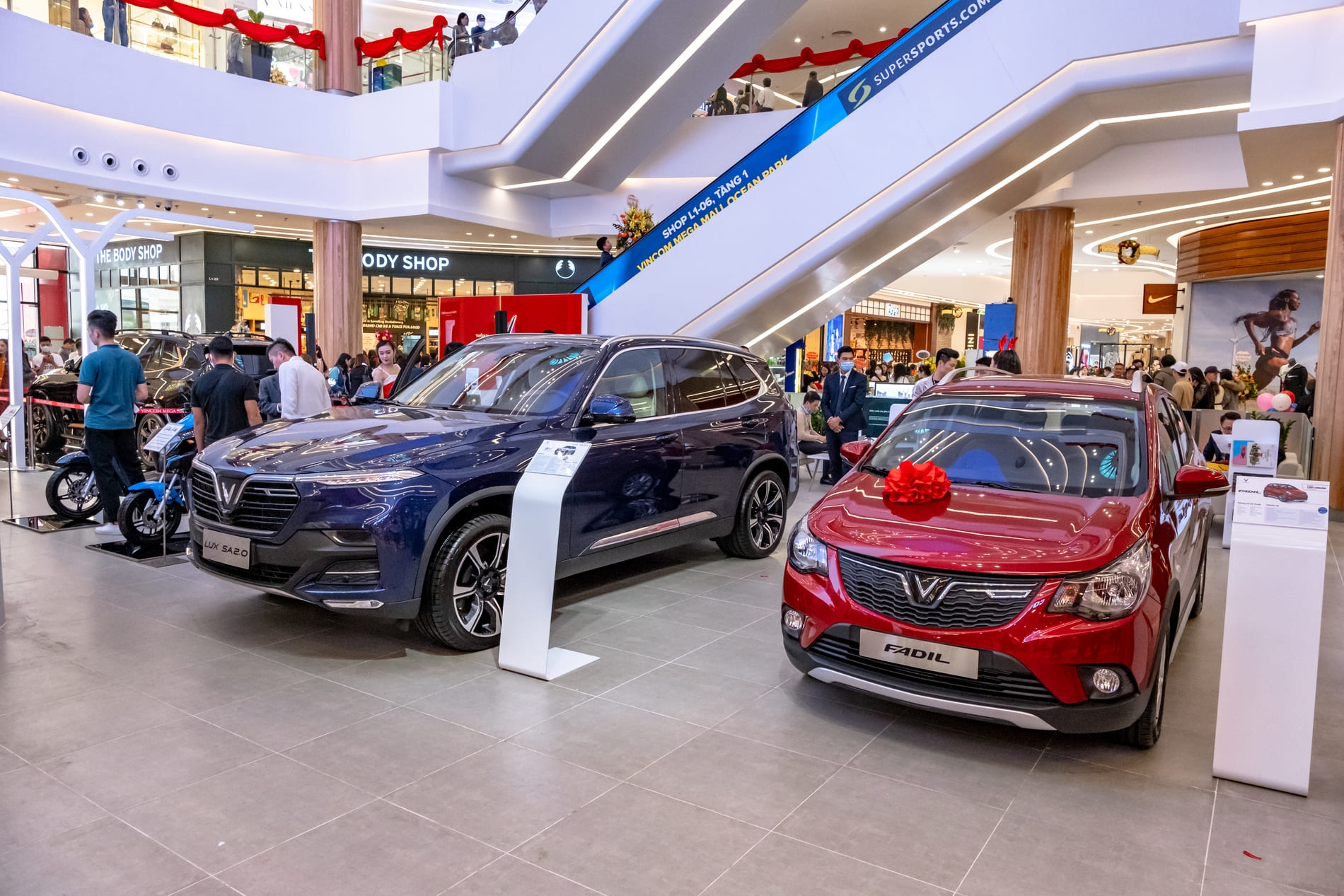 Vì sao nên mua ô tô dịp cuối năm? Vì sao nên mua ô tô dịp cuối năm?