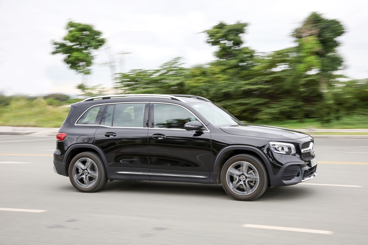 Đánh giá nhanh Mercedes-Benz GLB 200