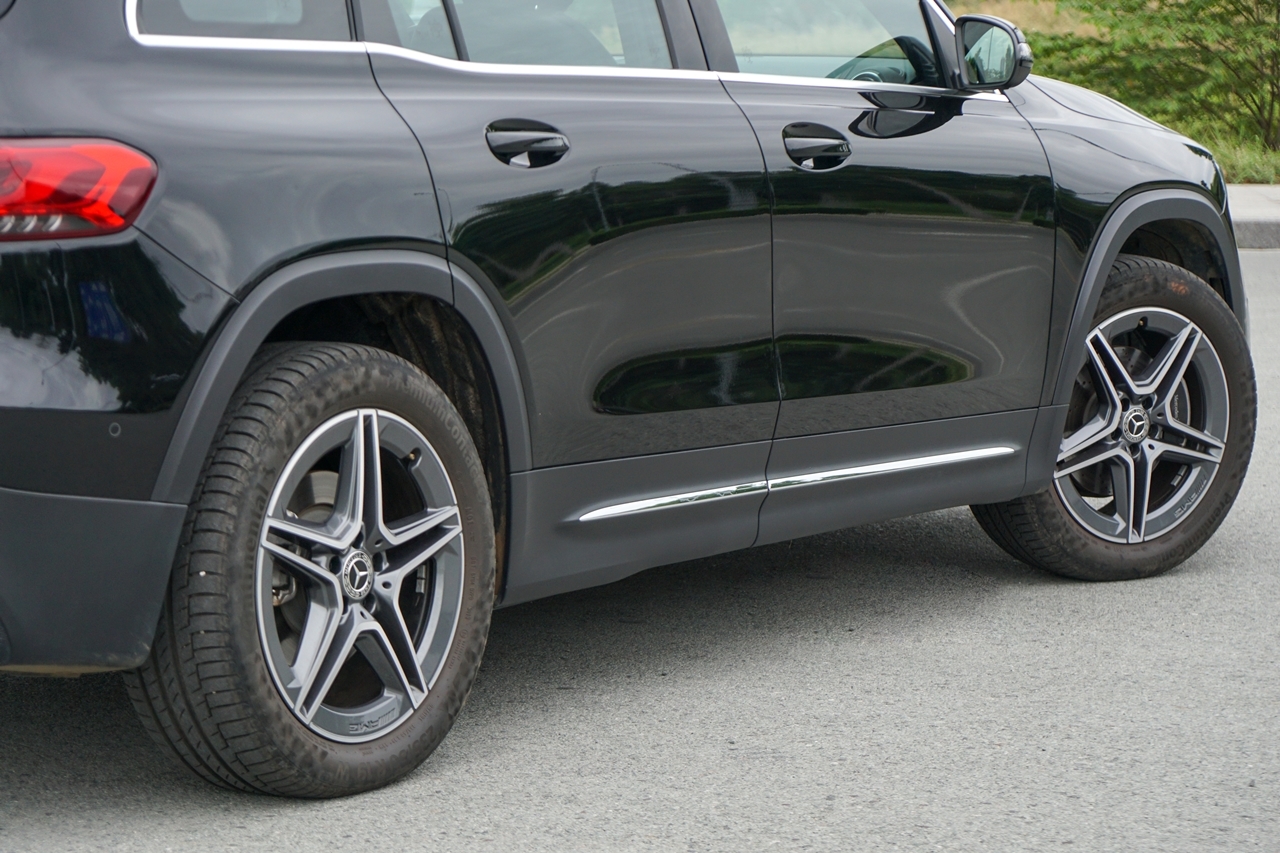 Đánh giá nhanh Mercedes-Benz GLB 200