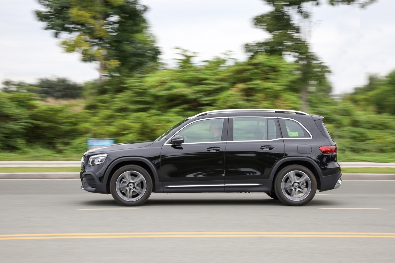 Đánh giá nhanh Mercedes-Benz GLB 200