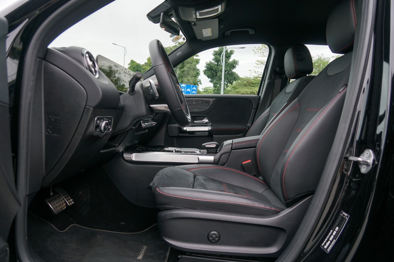 Đánh giá nhanh Mercedes-Benz GLB 200