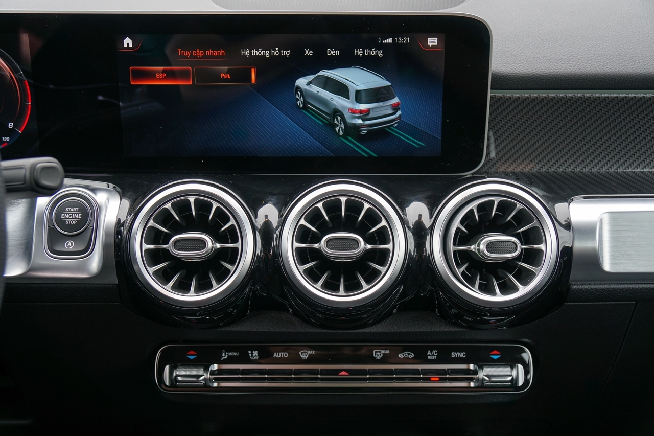 Đánh giá nhanh Mercedes-Benz GLB 200