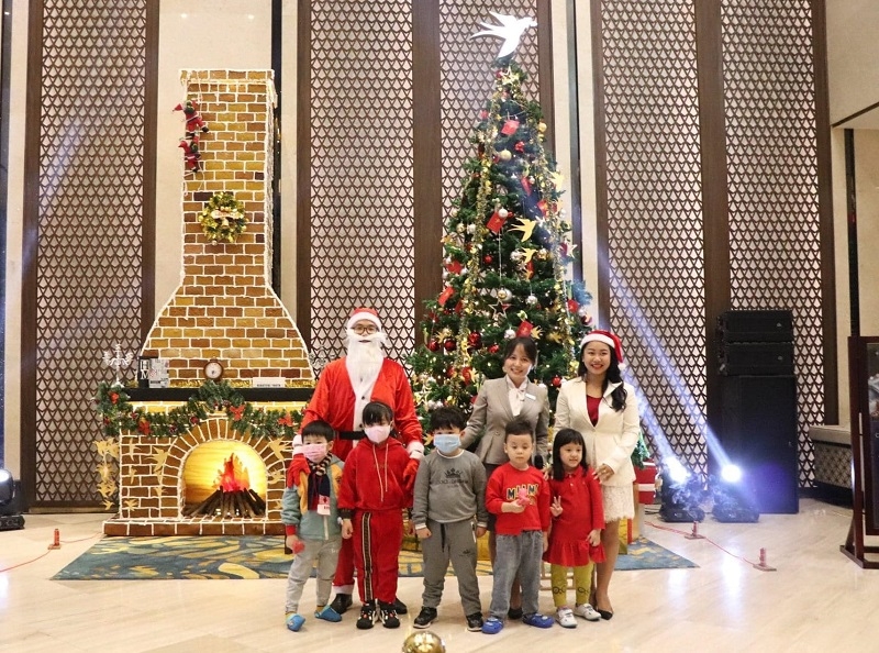 Đón mùa yêu thương với dạ tiệc Giáng Sinh 5 sao đỉnh cao Đón mùa yêu thương với dạ tiệc Giáng Sinh 5 sao đỉnh cao