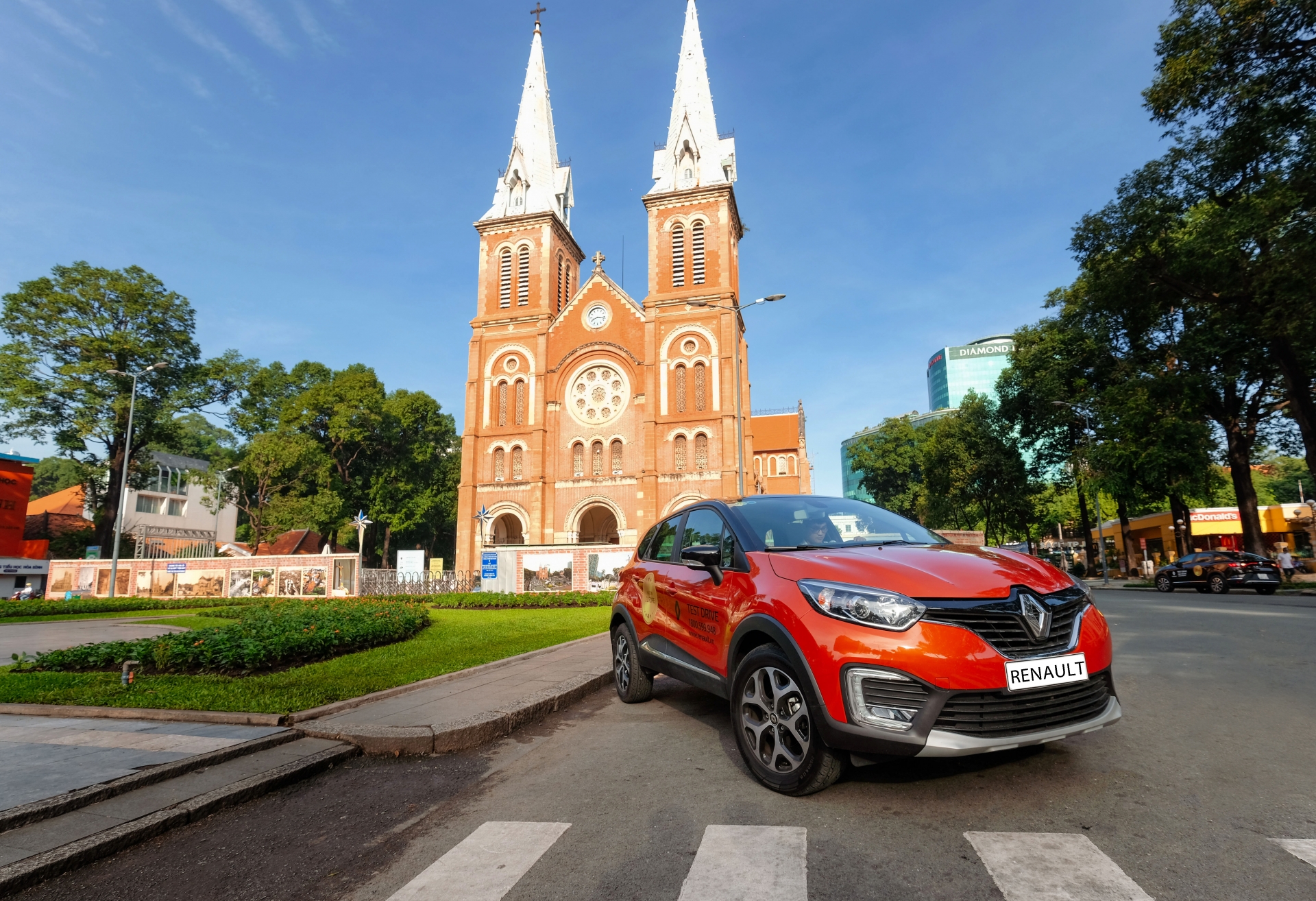 Người dùng chia sẻ về mối duyên với mẫu xe Pháp Renault